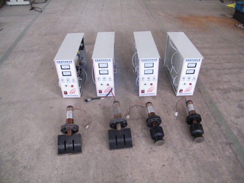 Ultrasonic Generator and Transducer